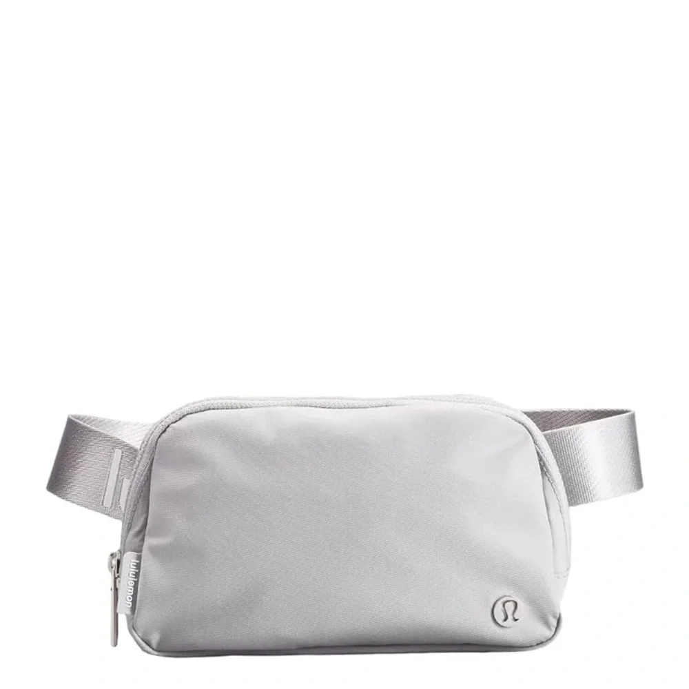 NWT!  Lululemon athletica Silver Belt Bag 1L - Picture 2 of 5